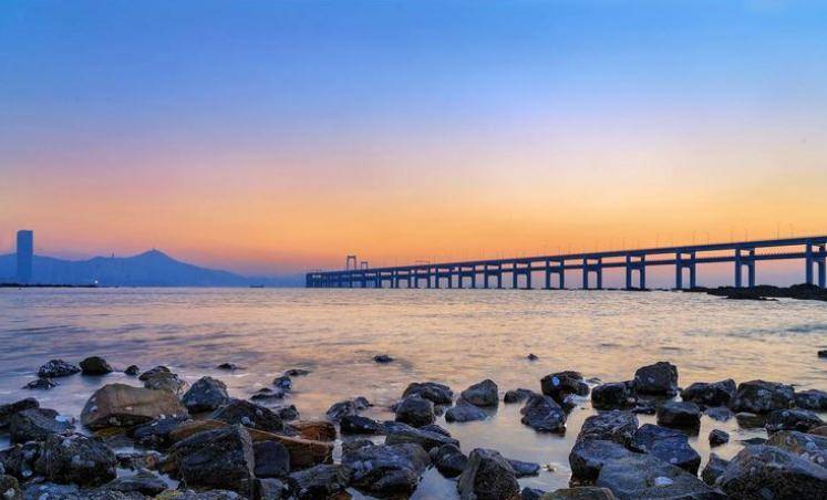 大连,活力四溢的海滨城市