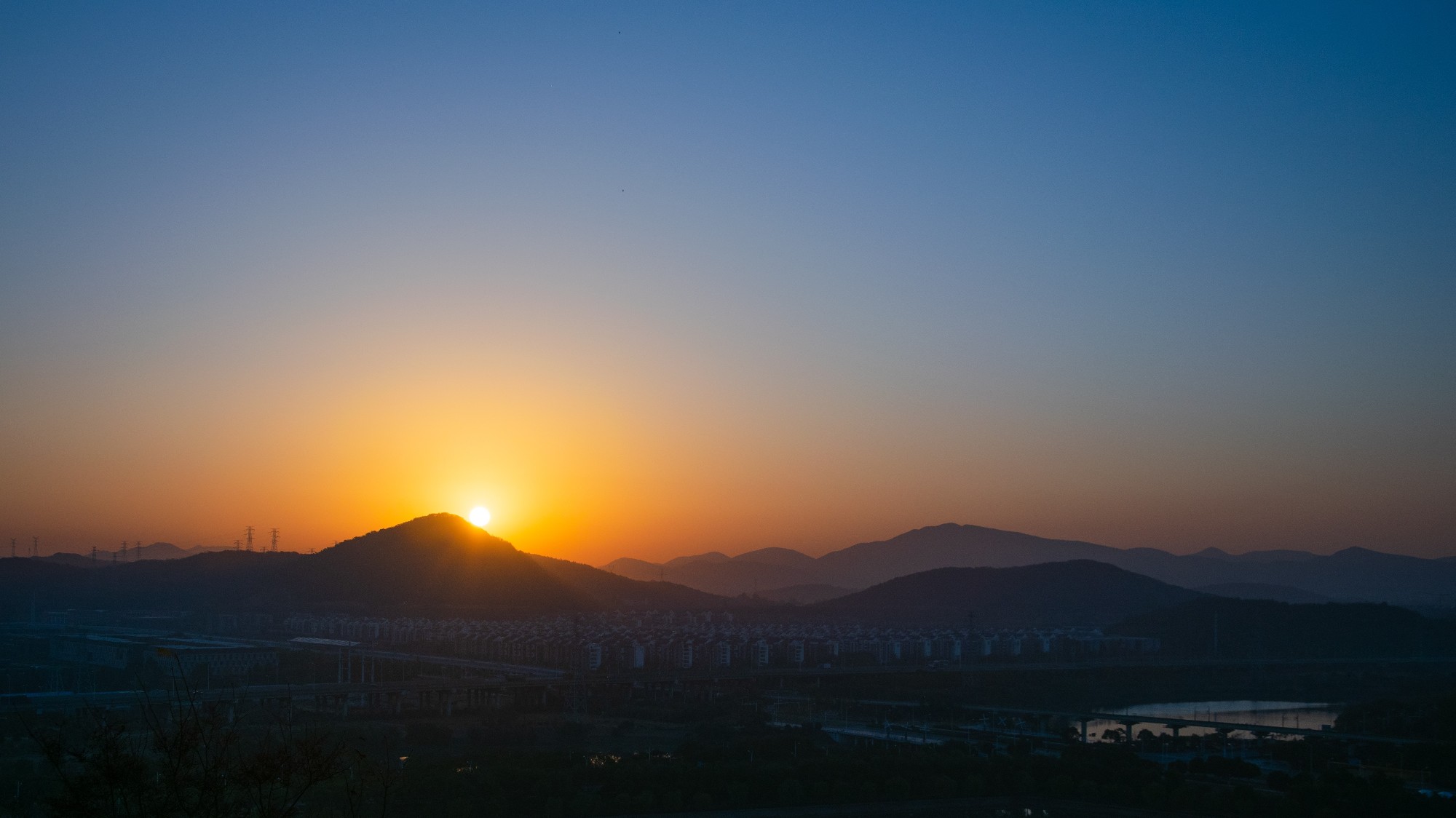 朝阳之光,探寻朝阳的魅力